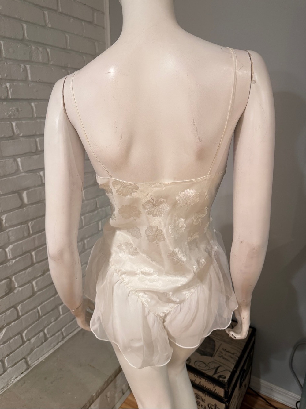 Vintage Gold Label Victoria’s Secret Teddy Bodysuit S Ivory Floral Satin Chiffon - Picture 8 of 13